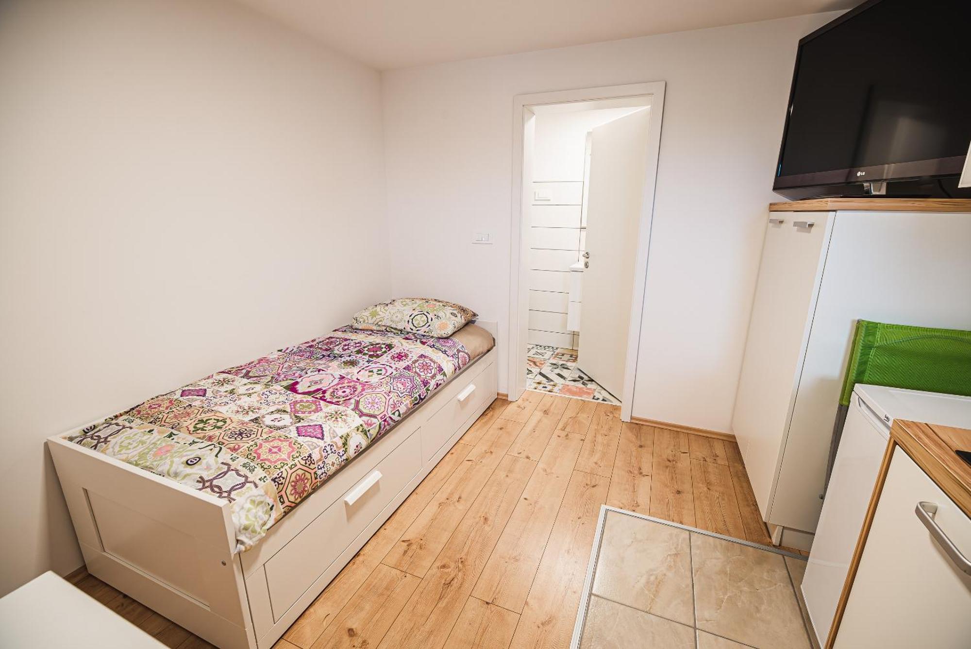 Apartments Rozalija Preddvor Δωμάτιο φωτογραφία
