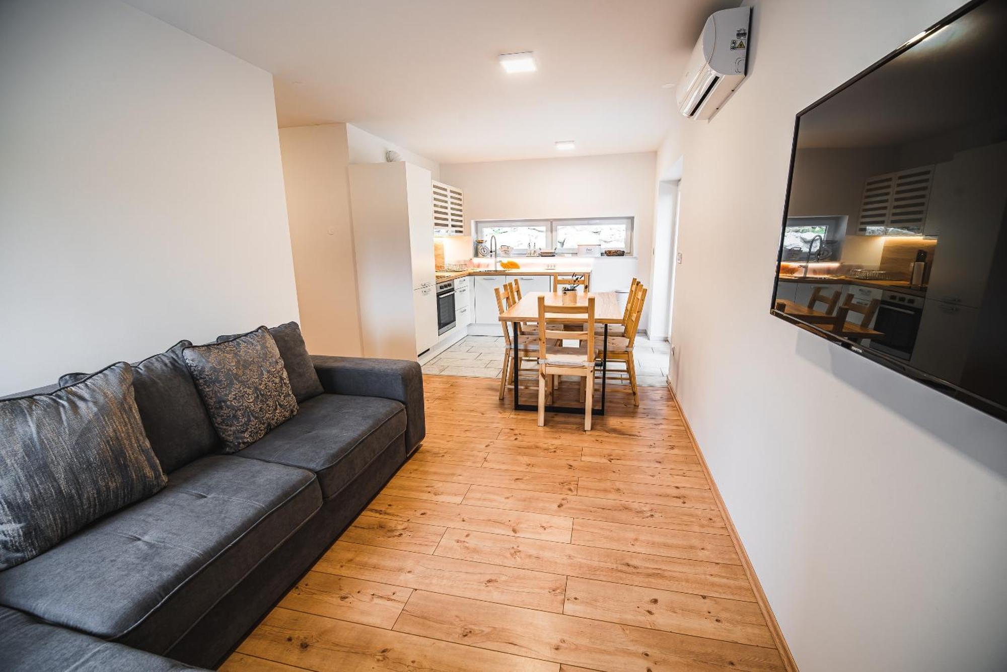 Apartments Rozalija Preddvor Δωμάτιο φωτογραφία
